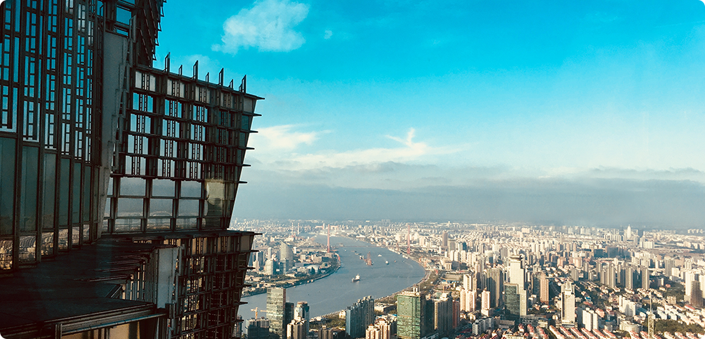 登上金茂大厦